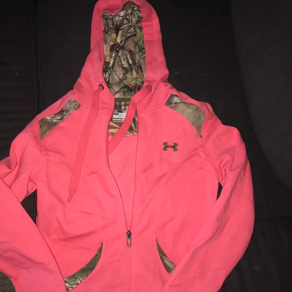 Adorable camo zip up